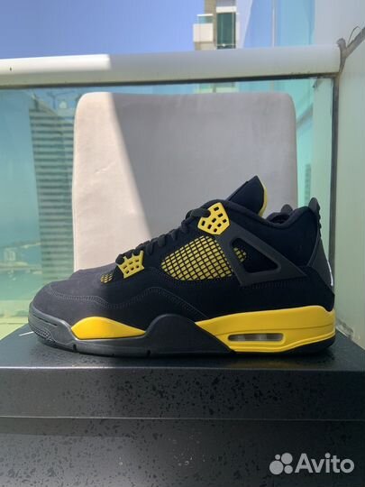 45eu Jordan 4 Retro Thunder (2023) 11us