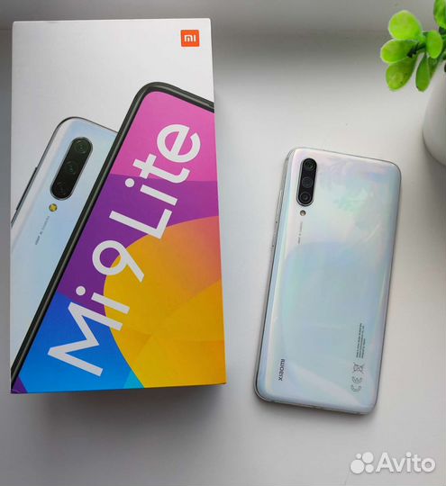 Телефон Xiaomi mi 9 Lite (в идеале)