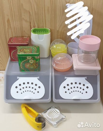 Контейнеры для хранения продуктов