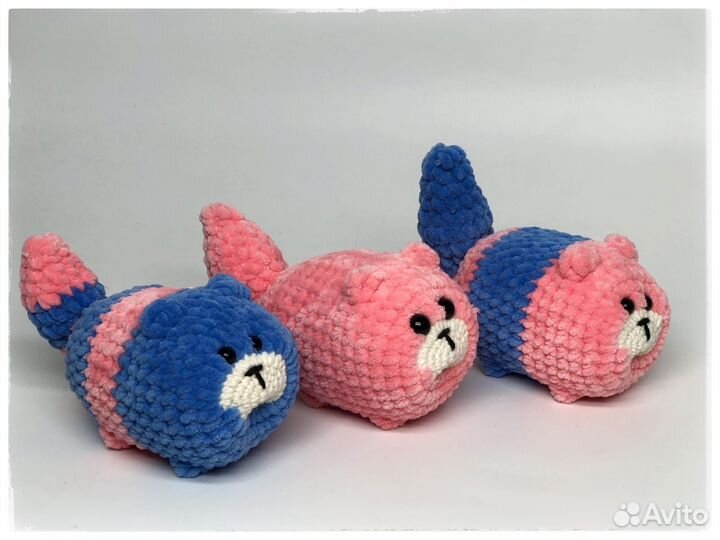 Мягкая вязаная игрушка ручной работы Котик колобок