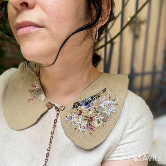 Воротничок с вышивкой