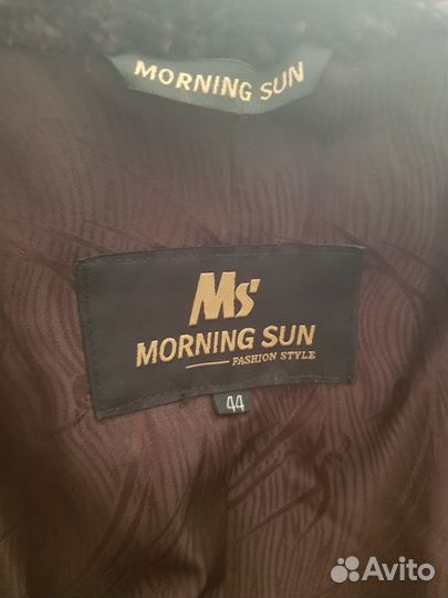 Продам мутоновую шубу с норковой отделкой