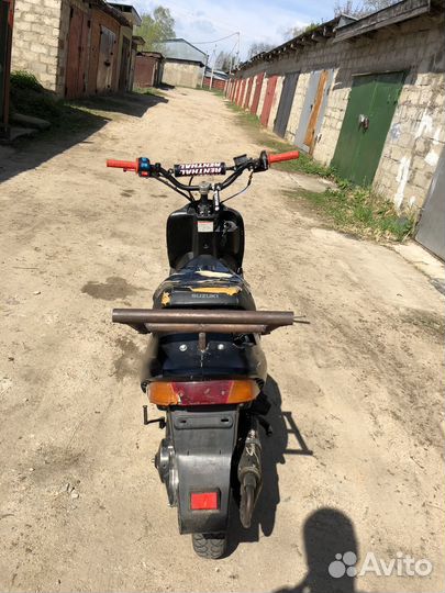 Suzuki address v50