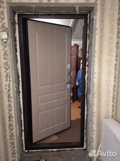 Двери входные металлические новые