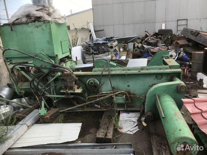 Пресс пакетировочный для металлолома