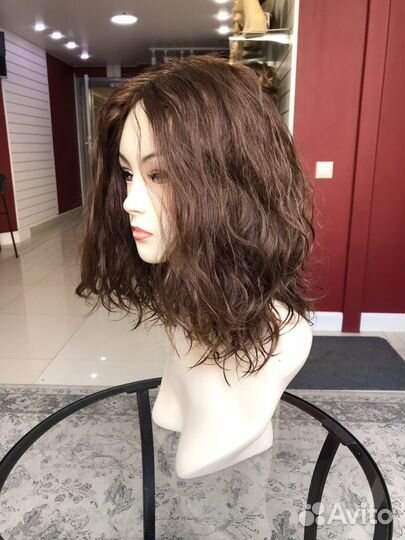 Парик из натуральных волнистых волос