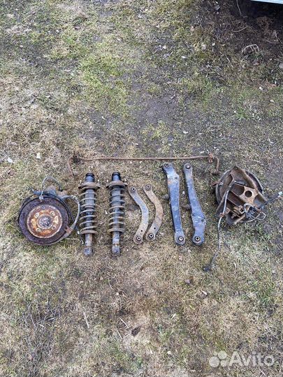 Запчасти на mitsubishi lancer 9