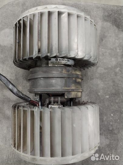 Мотор отопителя на Audi A8