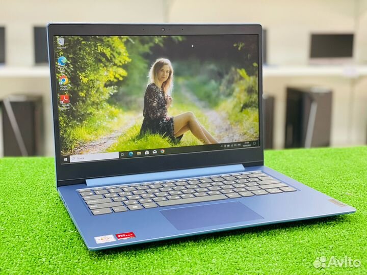 Ноутбук. AMD 3050U/14