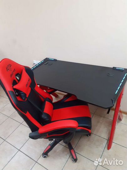 Геймерский игровой стол Крутой