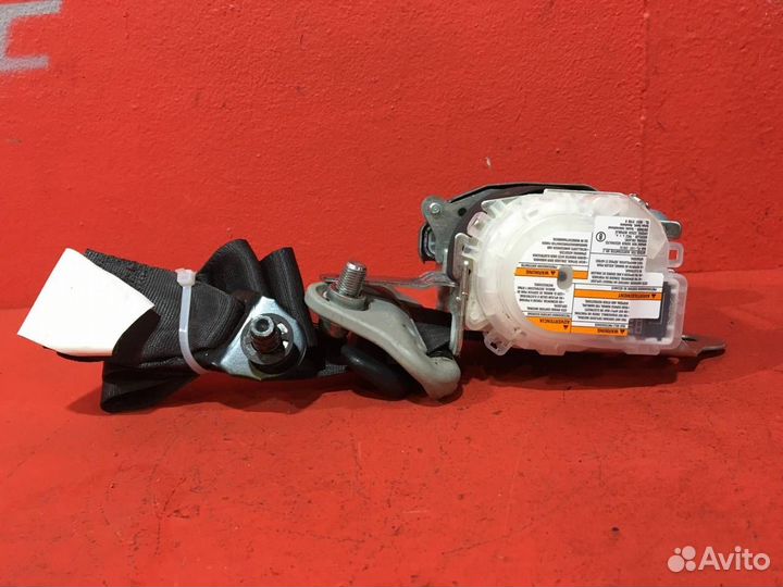 Ремень безопасности передний правый Suzuki Sx4 1