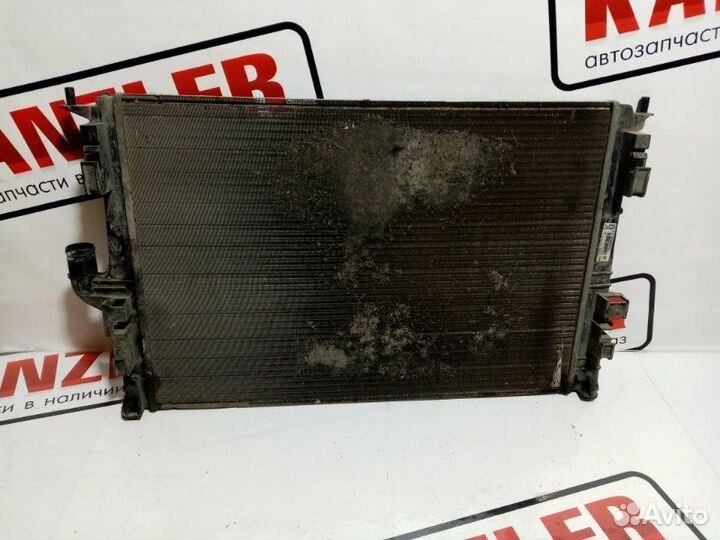 Радиатор охлаждения LADA Largus