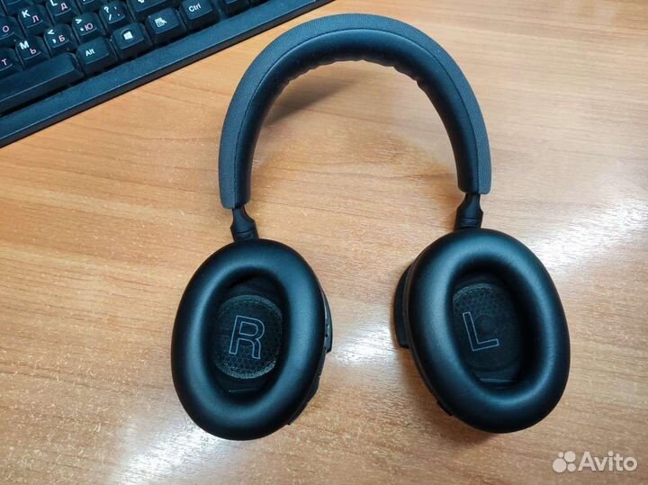 Наушники Bowers & Wilkins PX7