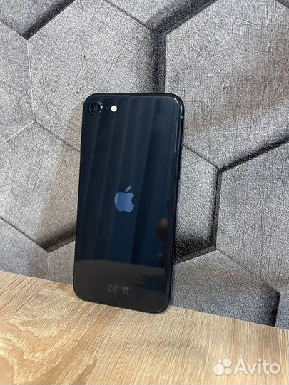 iPhone SE (2020), 64 ГБ