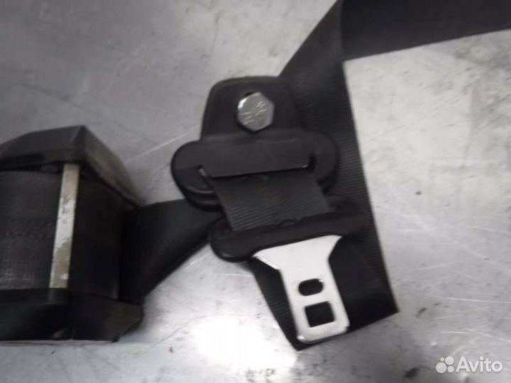 Ремень безопасности передний правый Лада Приора