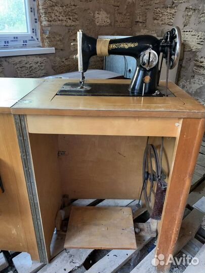 Швейная машинка пмз