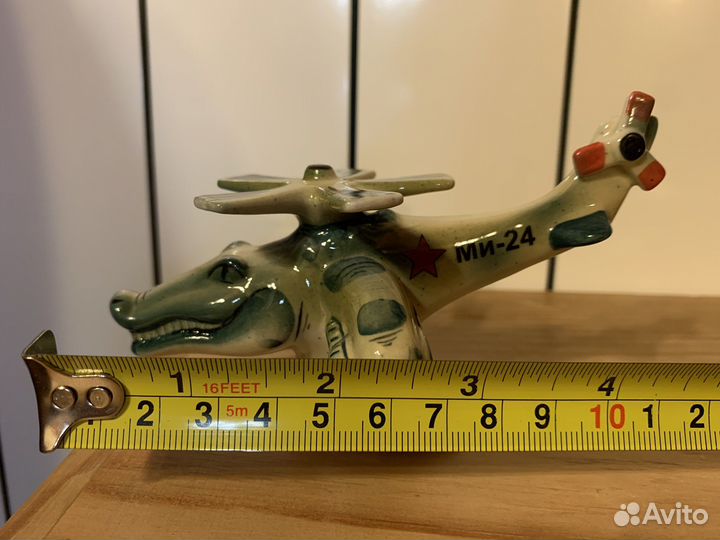Фигурка ми-24 “Крокодил» (гжель)