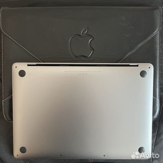 Macbook pro 13 m1