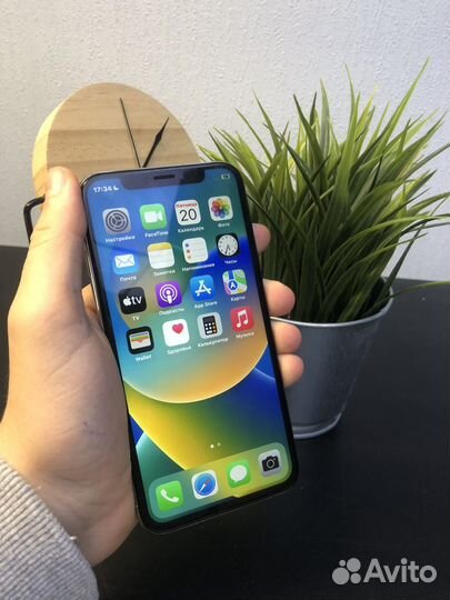 iPhone X, 64 ГБ