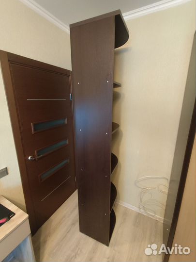 Продаётся угловая полка б/у. Доставка