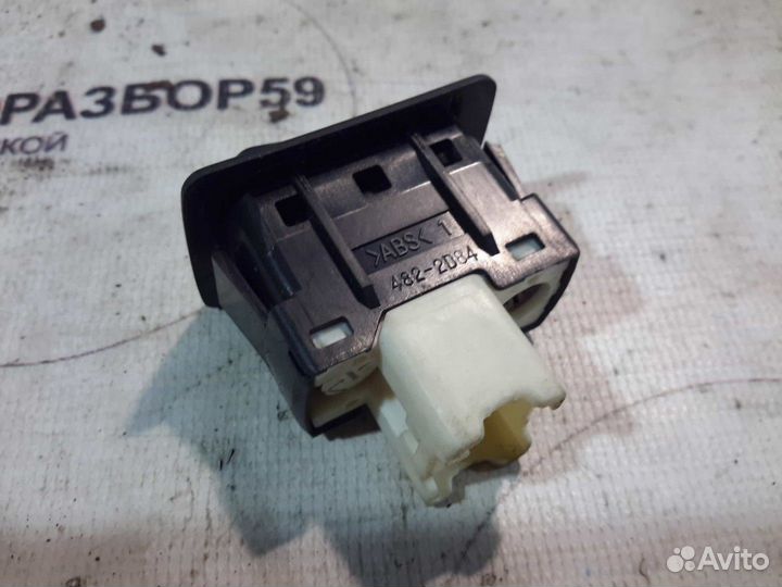 Кнопка подогрева сиденья Mazda CX-7