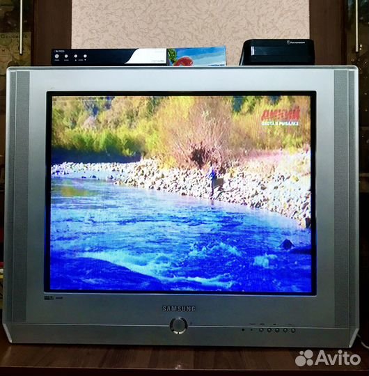 Телевизор Samsung с кинескопом