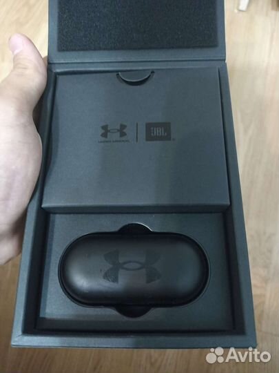 Наушники jbl under armour