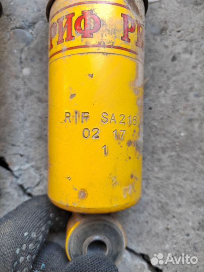 Передние амортизаторы риф SA 216