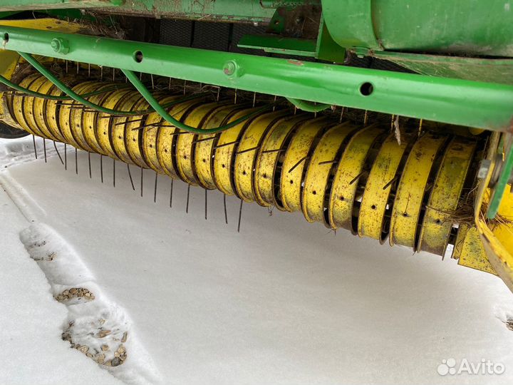 Пресс-подборщик John Deere 580, 2000