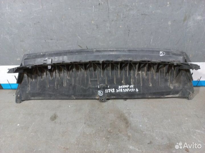 Пыльник двигателя центральный Volkswagen Passat Cc