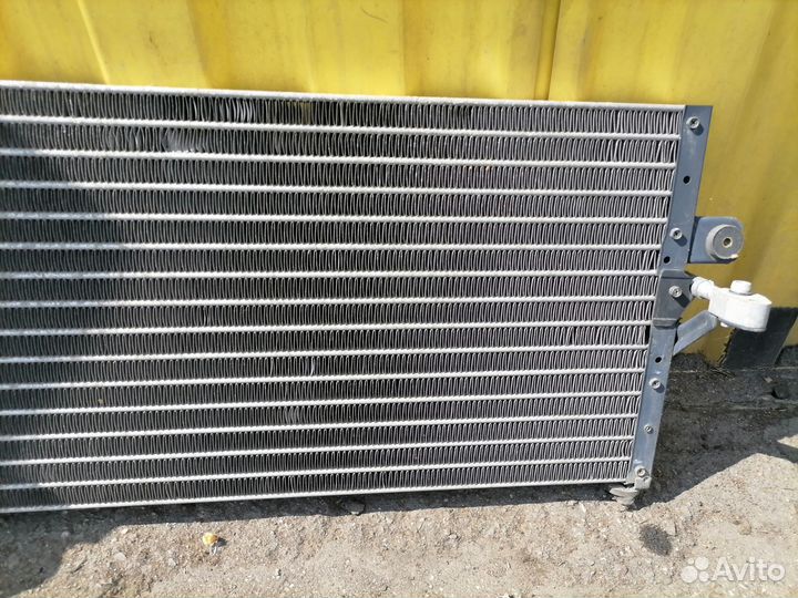 Радиатор кондиционера Nissan Primera P10