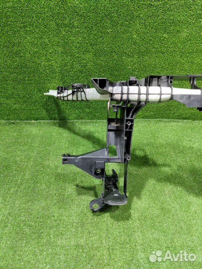 Рамка радиатора Mercedes-Benz A-Class