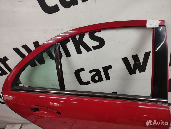 Задняя правая дверь Мерседес С203