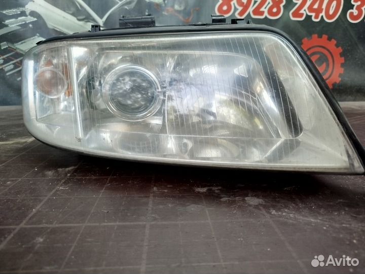 Фара передняя правая Audi A6 C5 ALF 2.4 2001
