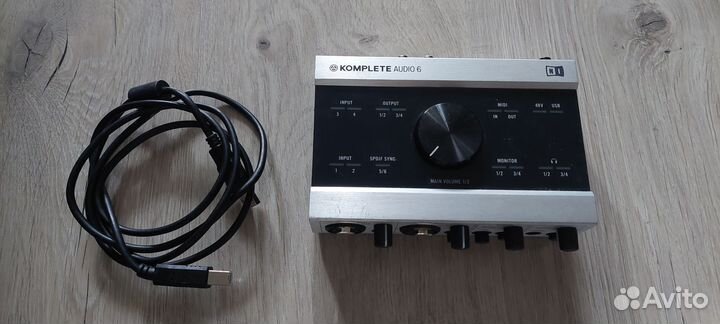 Native instruments komplete audio 6