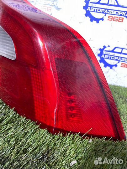 Фонарь задний правый Volvo S80 2007