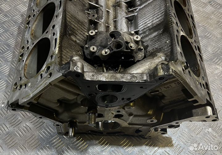 Блок цилиндров Задиры S63 BMW X5M E70 X6M E71