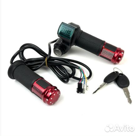 Ручка газа с вольтметром и замком зажигания