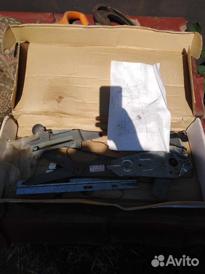 Элоктростеклоподъёмник