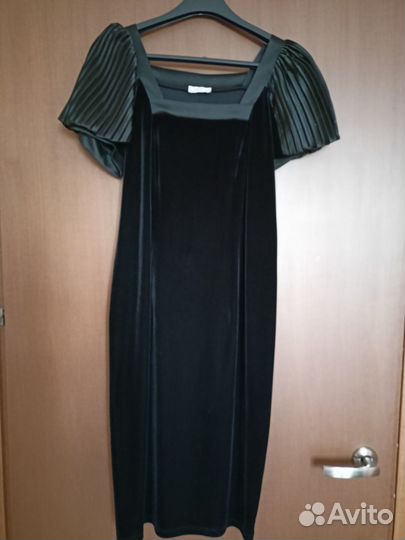 Красивое платье р.46