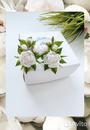 Серьги с белыми пионами ручная работа