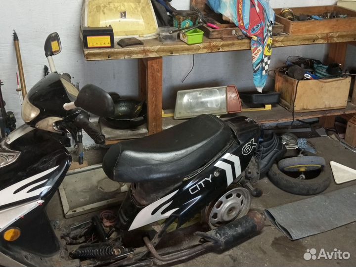 Скутер на запчасти