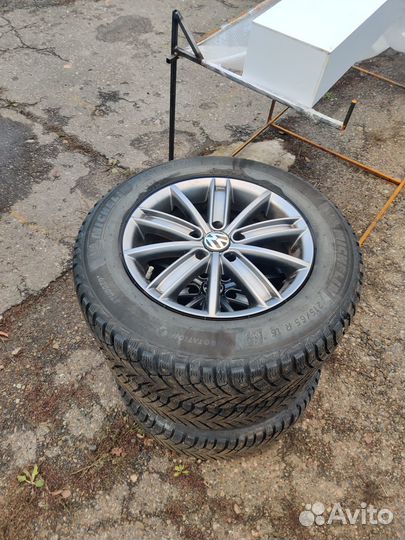 Michelin X-Ice North 4 215/65 R16 102T