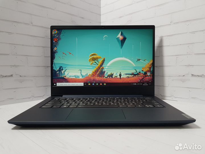 Компактный ноутбук Lenovo Ryzen/8Gb/SSD/ гарантия