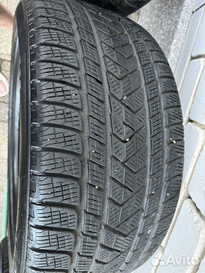 Pirelli Scorpion Winter 285/40 R21 109V