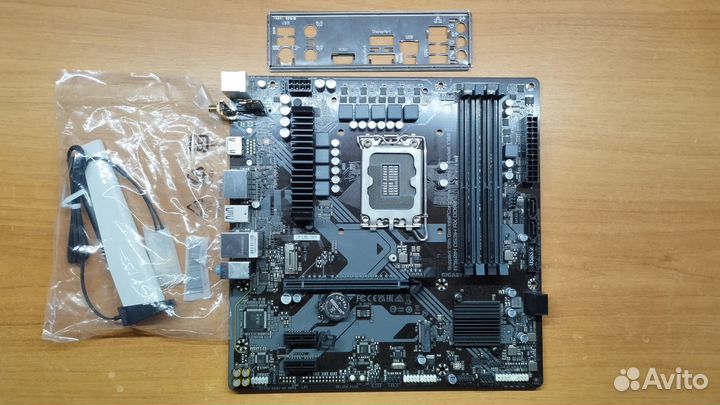 Gigabyte b760m ds3h ax ddr4 / lga 1700