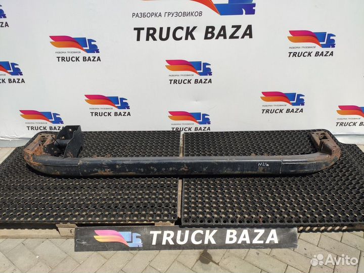 Усилитель переднего бампера