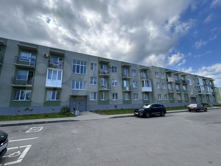 2-к. квартира, 58 м², 3/3 эт.