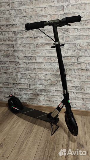 Самокат roces 200