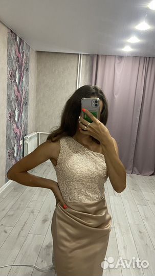 Вечернее платье